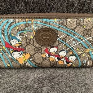 DISNEY X GUCCI DONALD DUCK ZIP AROUND WALLET